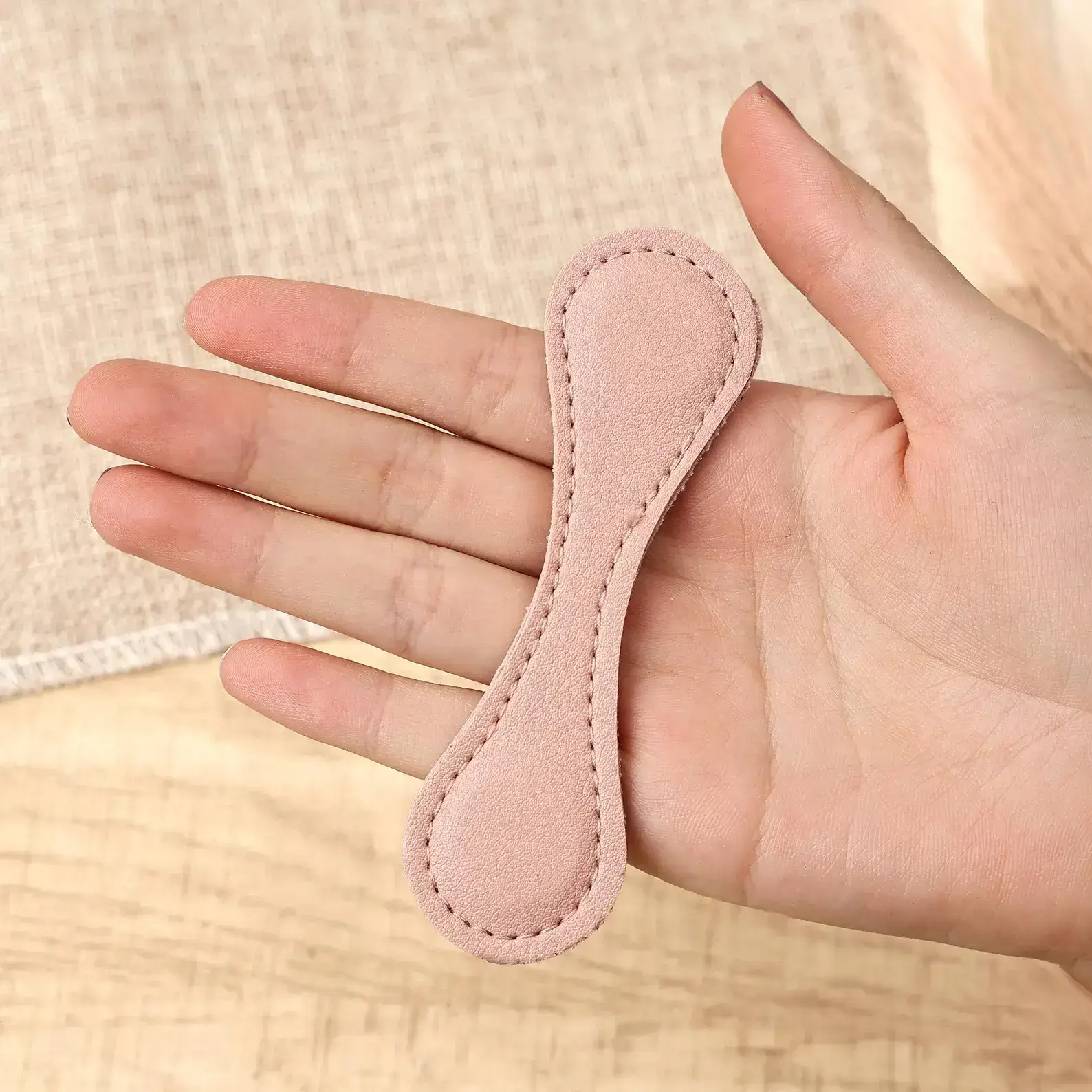 Personalized Leather Magnetic Bookmark – Initials/Name Gift for Men & Women