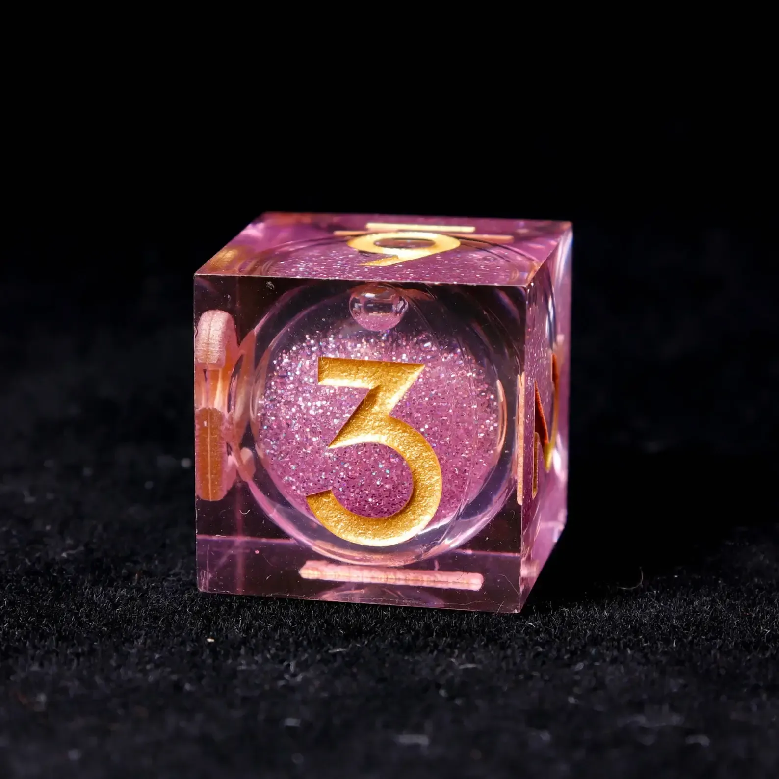 Pink Liquid Core DND Dice Set – Sharp D6 & D20, Birthday Gift for D&D Players