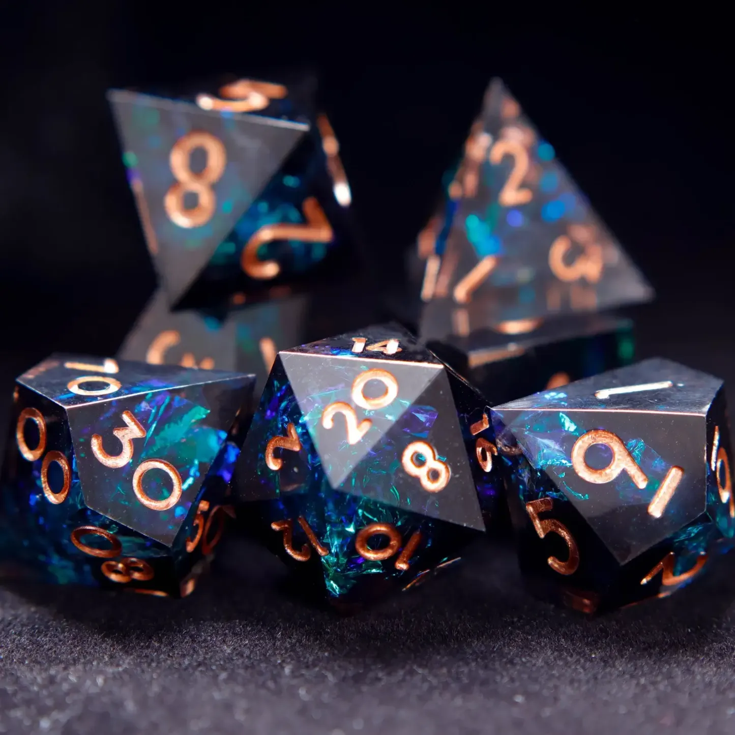 Black & Blue DND Dice Set – Sharp Edge Polyhedral D6 & D20, Perfect Gift for RPG Players