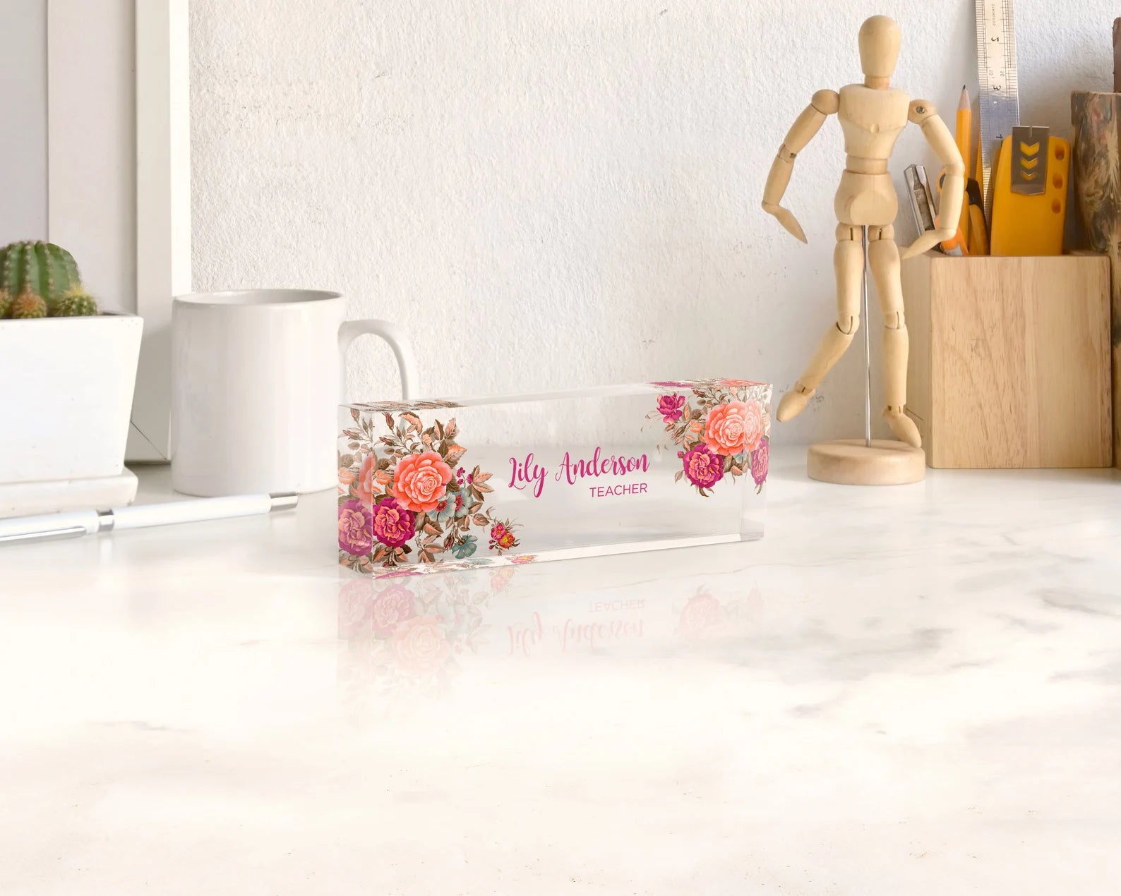 Personalized Flower Name Desk Plaque - Acrylic Name Plate for Office, Teacher, or Home Decor