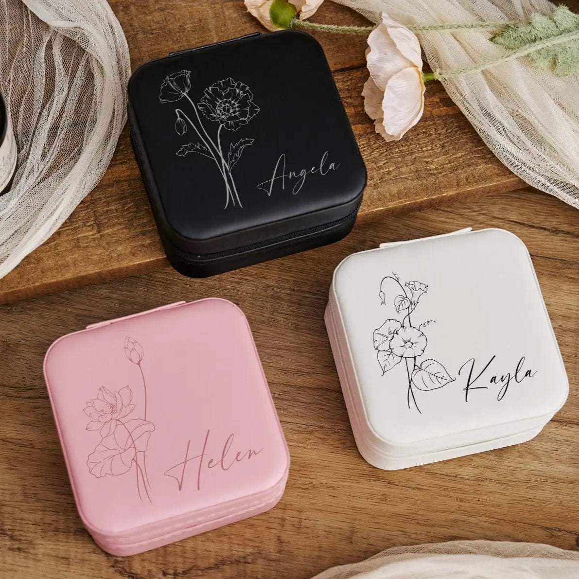 Personalized Travel Jewelry Box – Perfect Gift for Bridesmaids & Best Friends