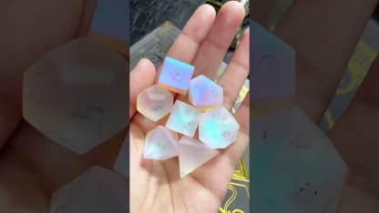 Rainbow Stained Glass DND Dice – Transparent Crystal-Like Dice for Collectors & Gamers