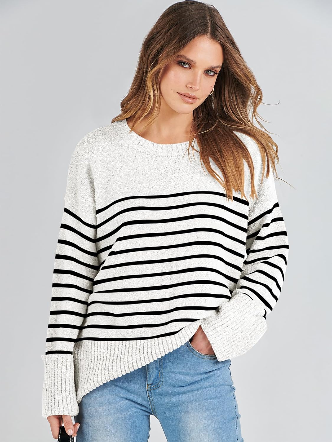 Women's Oversized Sweaters 2025 Long Sleeve Fuzzy Knit Casual Chunky Pullover Sweater Fall Outfits Clothes