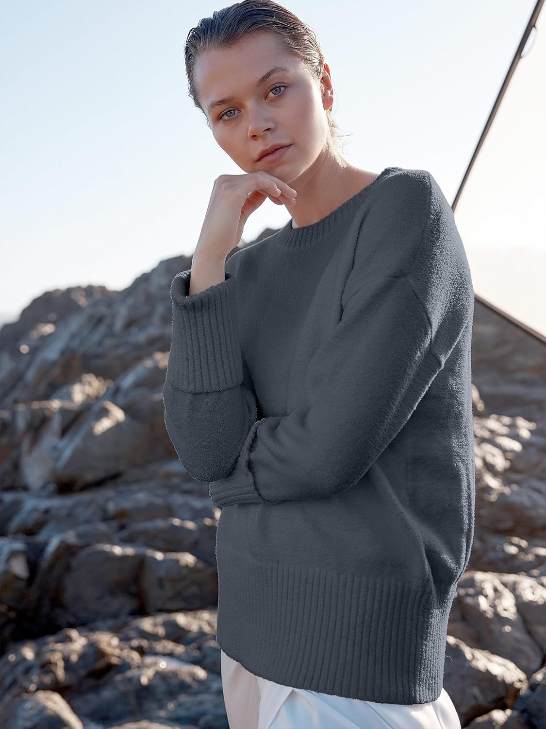 Women's Oversized Sweaters 2025 Long Sleeve Fuzzy Knit Casual Chunky Pullover Sweater Fall Outfits Clothes