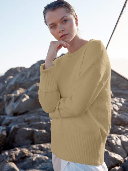 Women's Oversized Sweaters 2025 Long Sleeve Fuzzy Knit Casual Chunky Pullover Sweater Fall Outfits Clothes