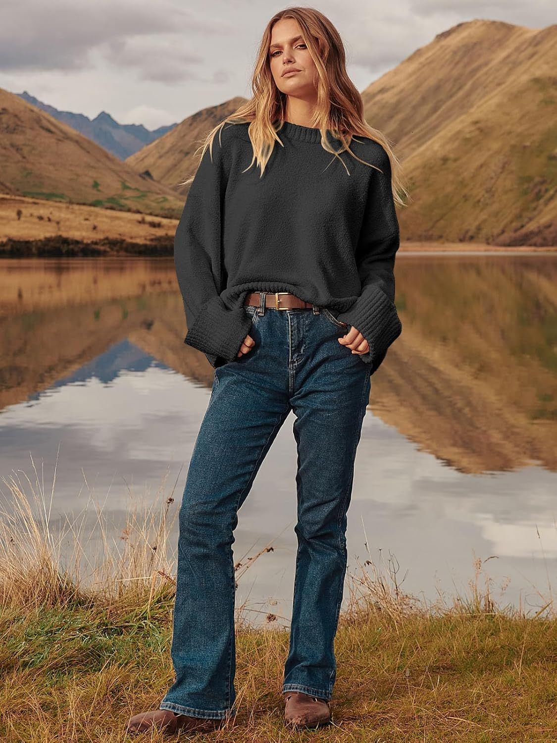 Women's Oversized Sweaters 2025 Long Sleeve Fuzzy Knit Casual Chunky Pullover Sweater Fall Outfits Clothes