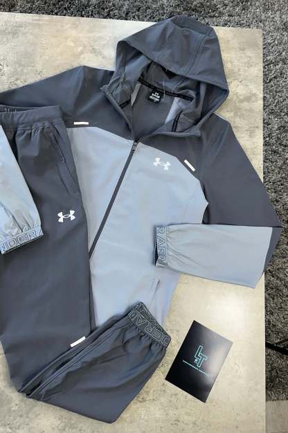 Ensembles Under Armour
