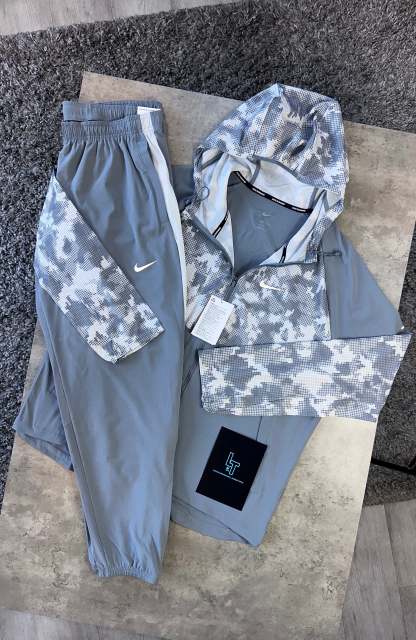 NIKE REPEL CHALLENGER TRACKSUIT - BLACK