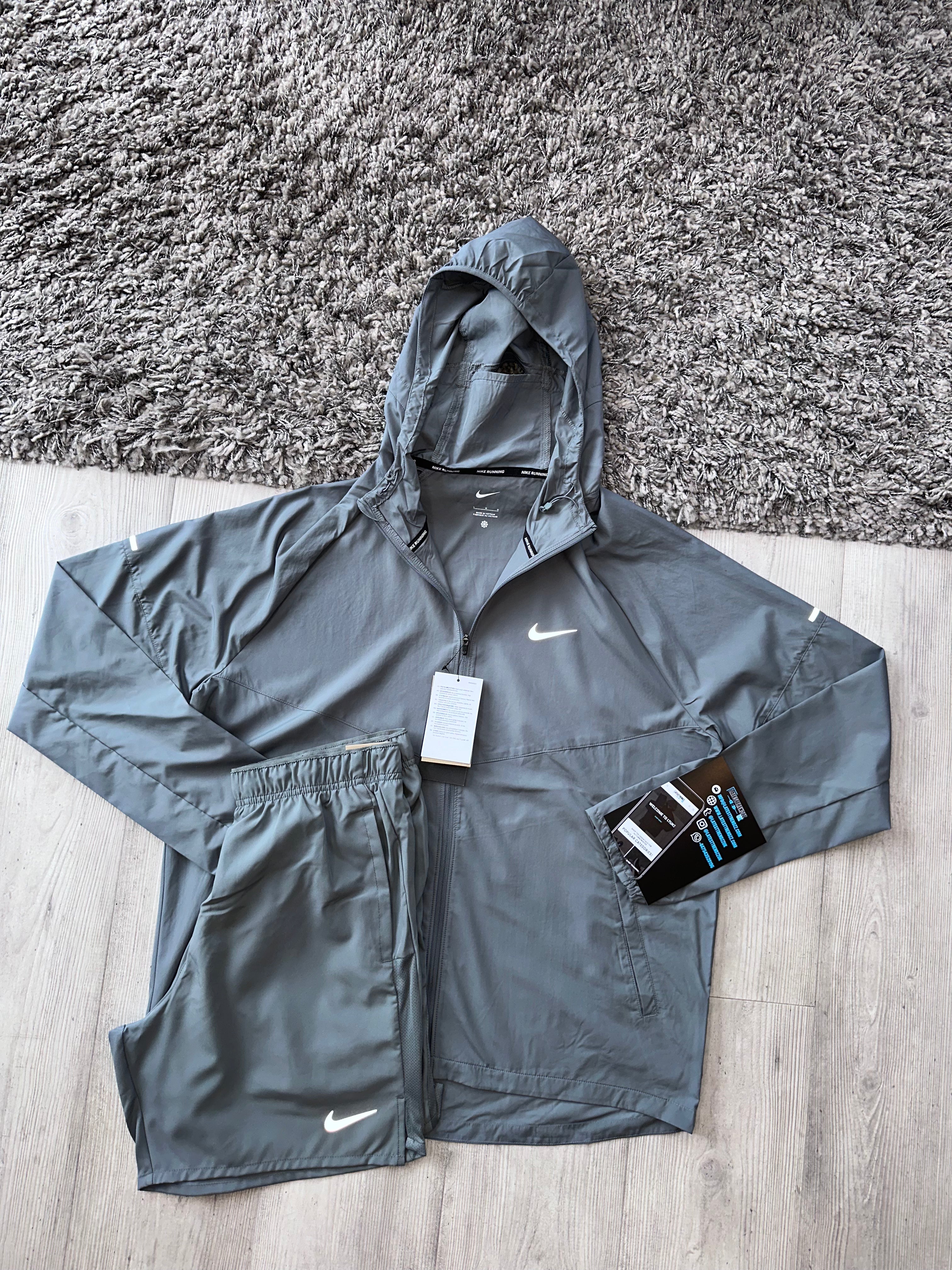 NIKE REPEL CHALLENGER TRACKSUIT - BLACK