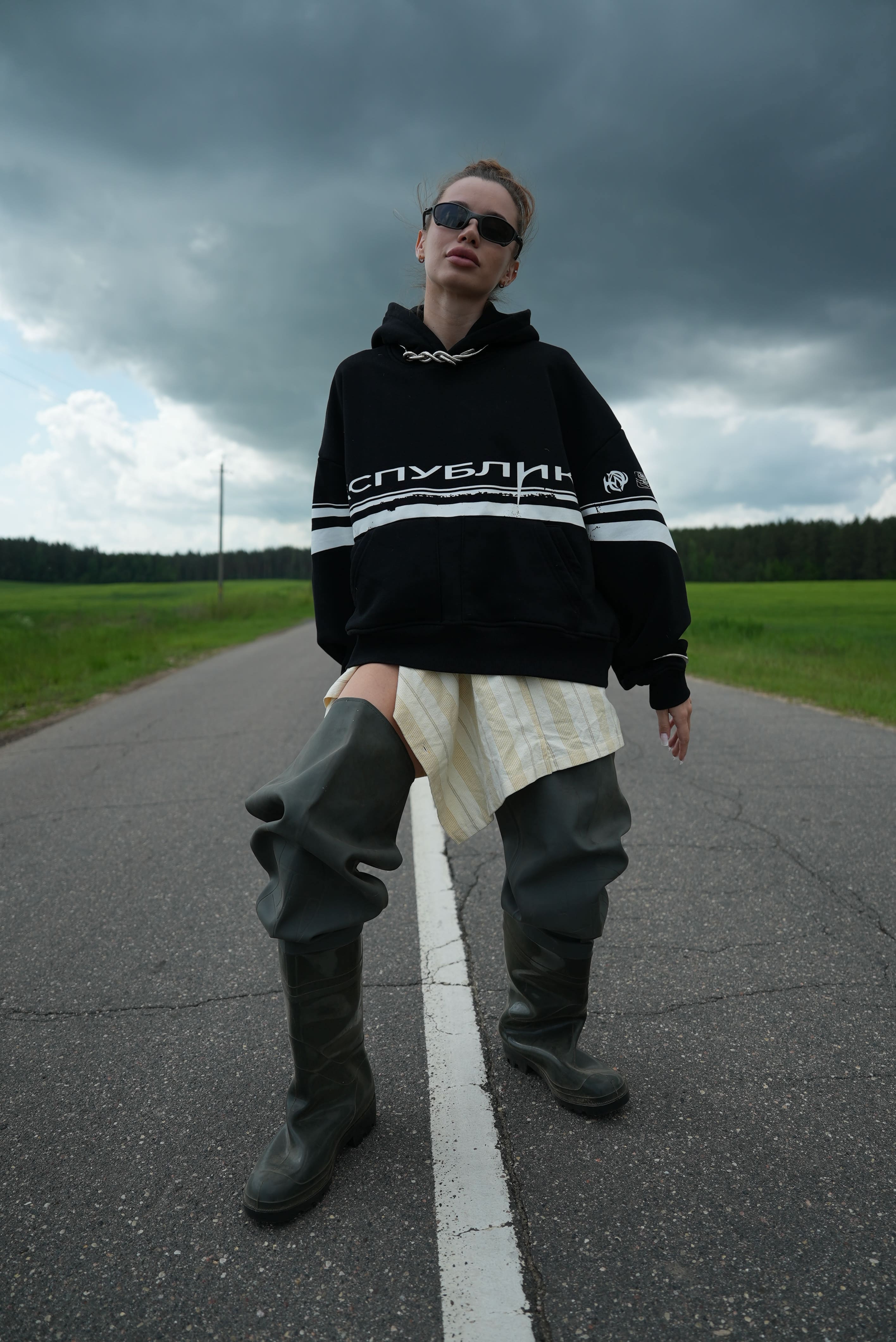 HOODIE RESPUBLIKA LIMITED