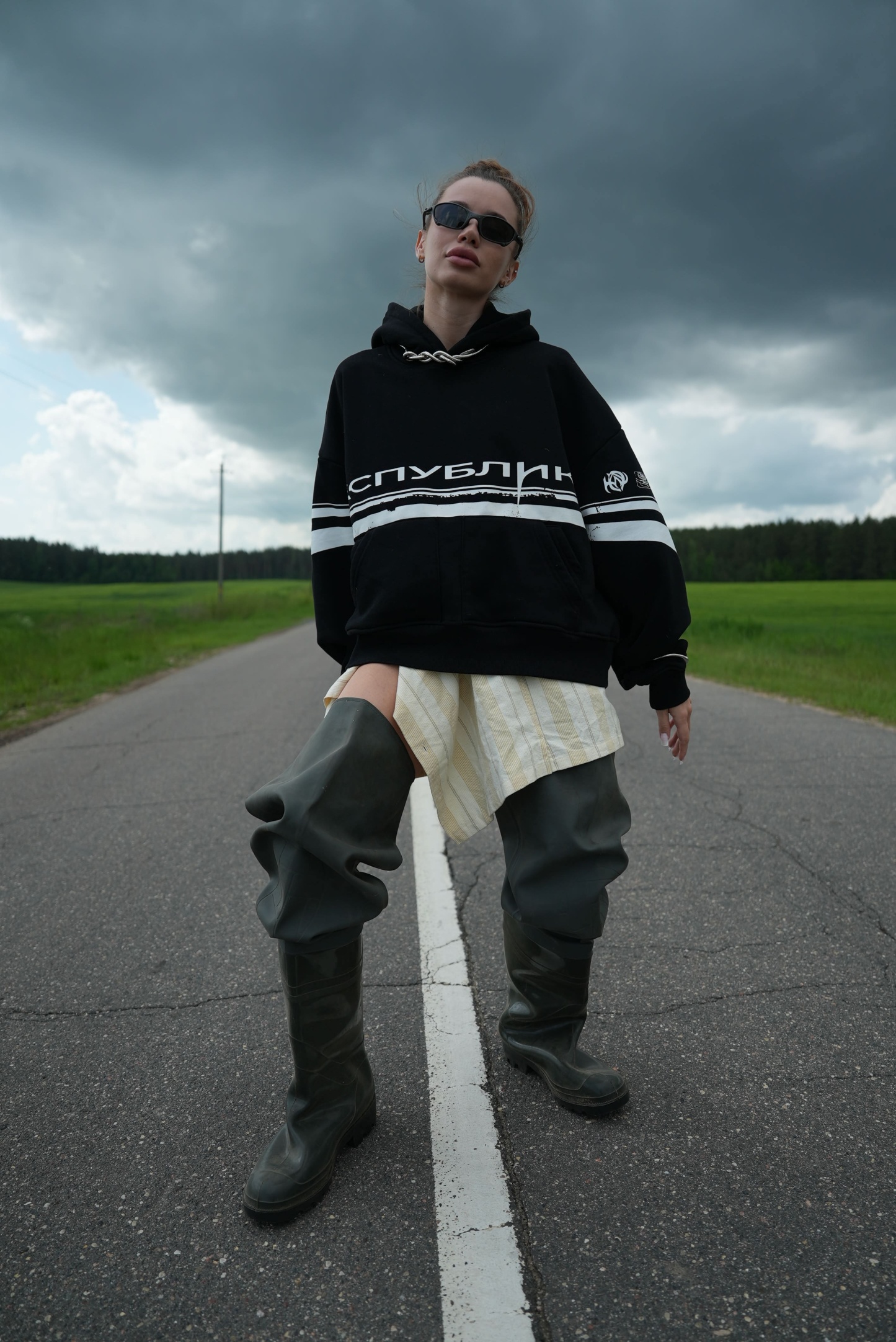 HOODIE RESPUBLIKA LIMITED