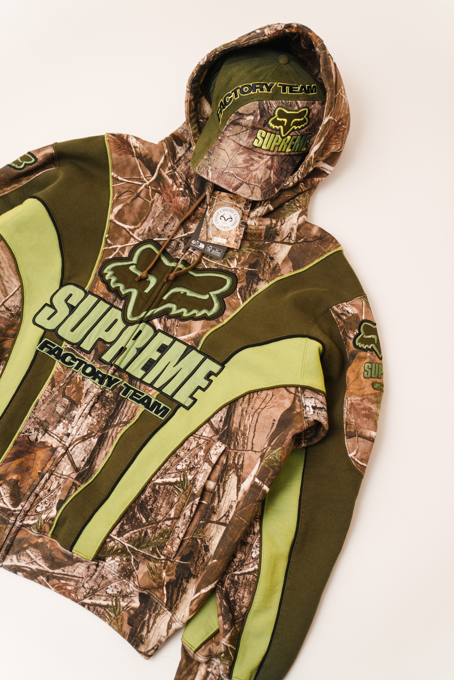  x Fox Racing® FW25 Week9 Zip Up Hooded Sweatshirt