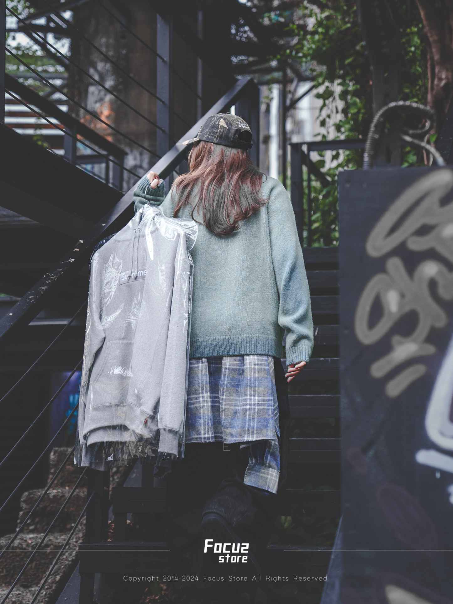  FW24 Week17 Flocked Logo Sweater 