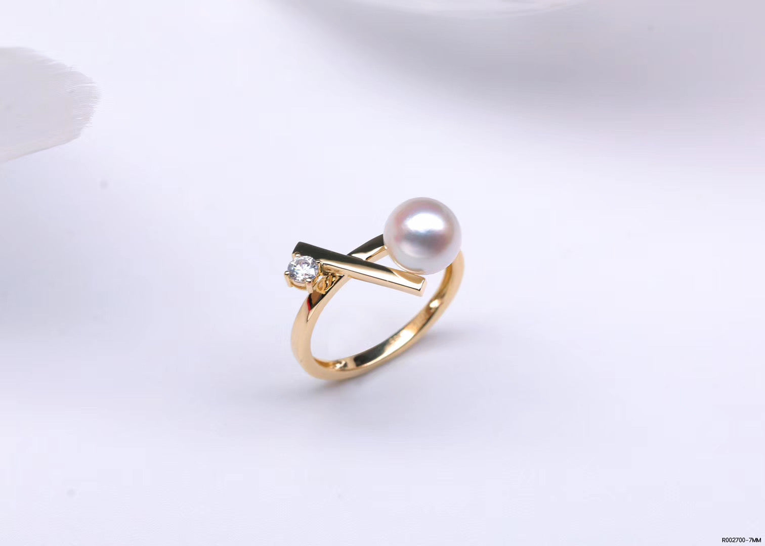 G14K XOXO Freshwater Pearl Ring - Timeless Pearl