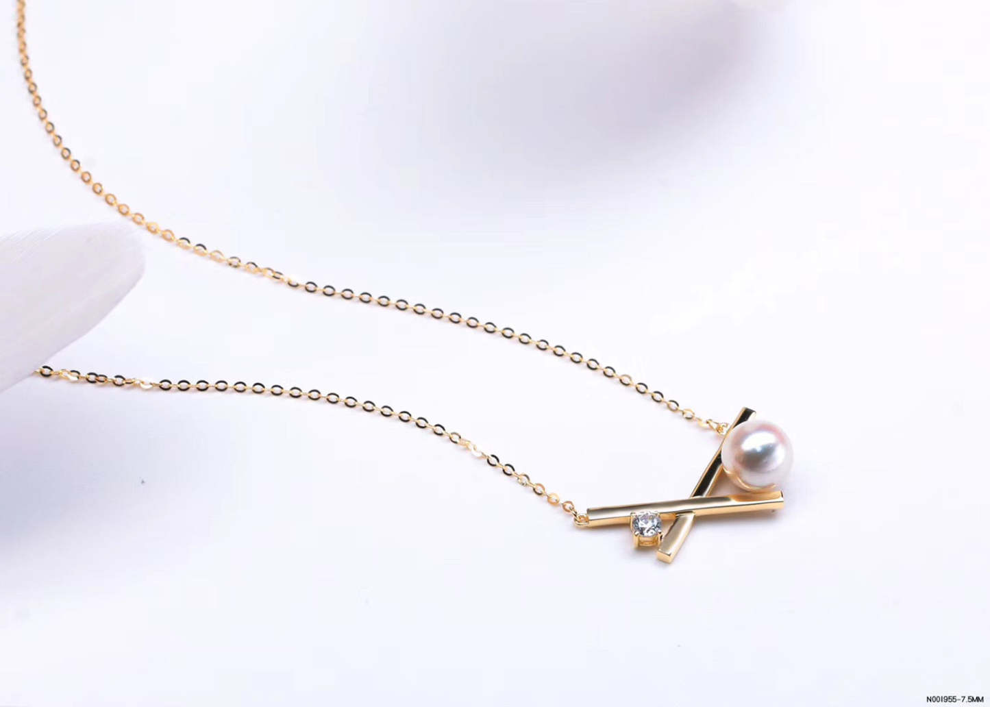 G14K XOXO Pearl Necklace - Timeless Pearl