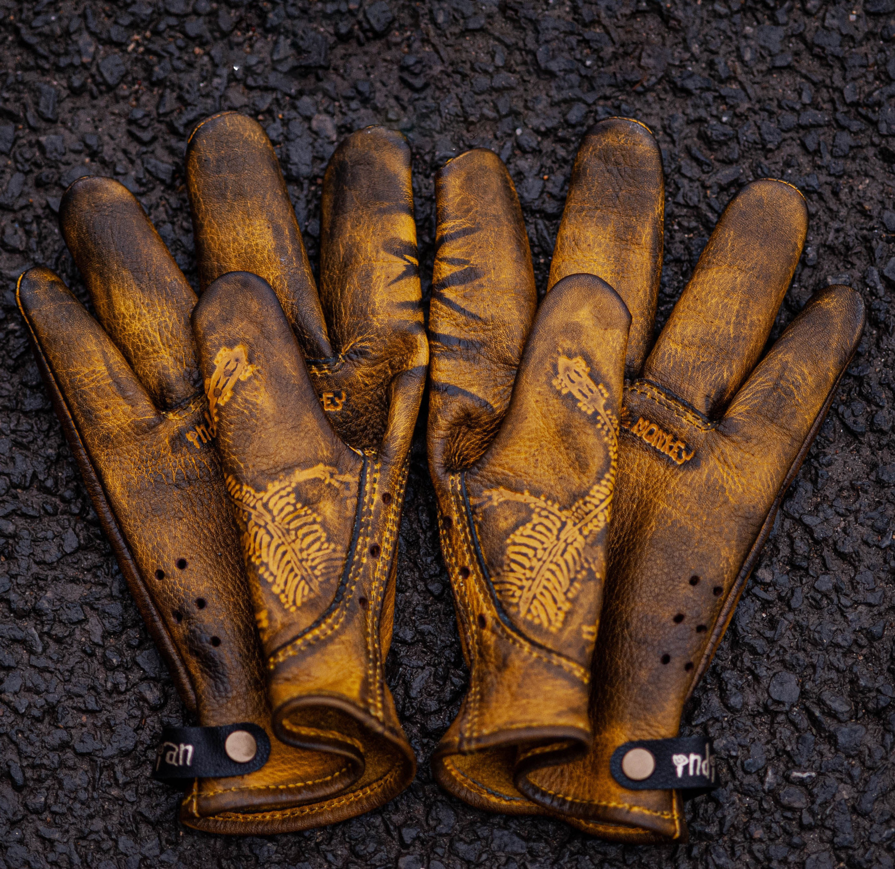 Vintage Distressed Leather Skeleton Hand Print Motorcycle Riding Gloves