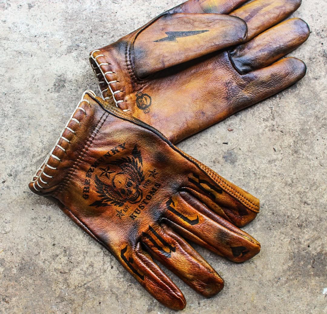 Vintage Distressed Leather Skull Graphic Custom Motorcycle Riding Gloves