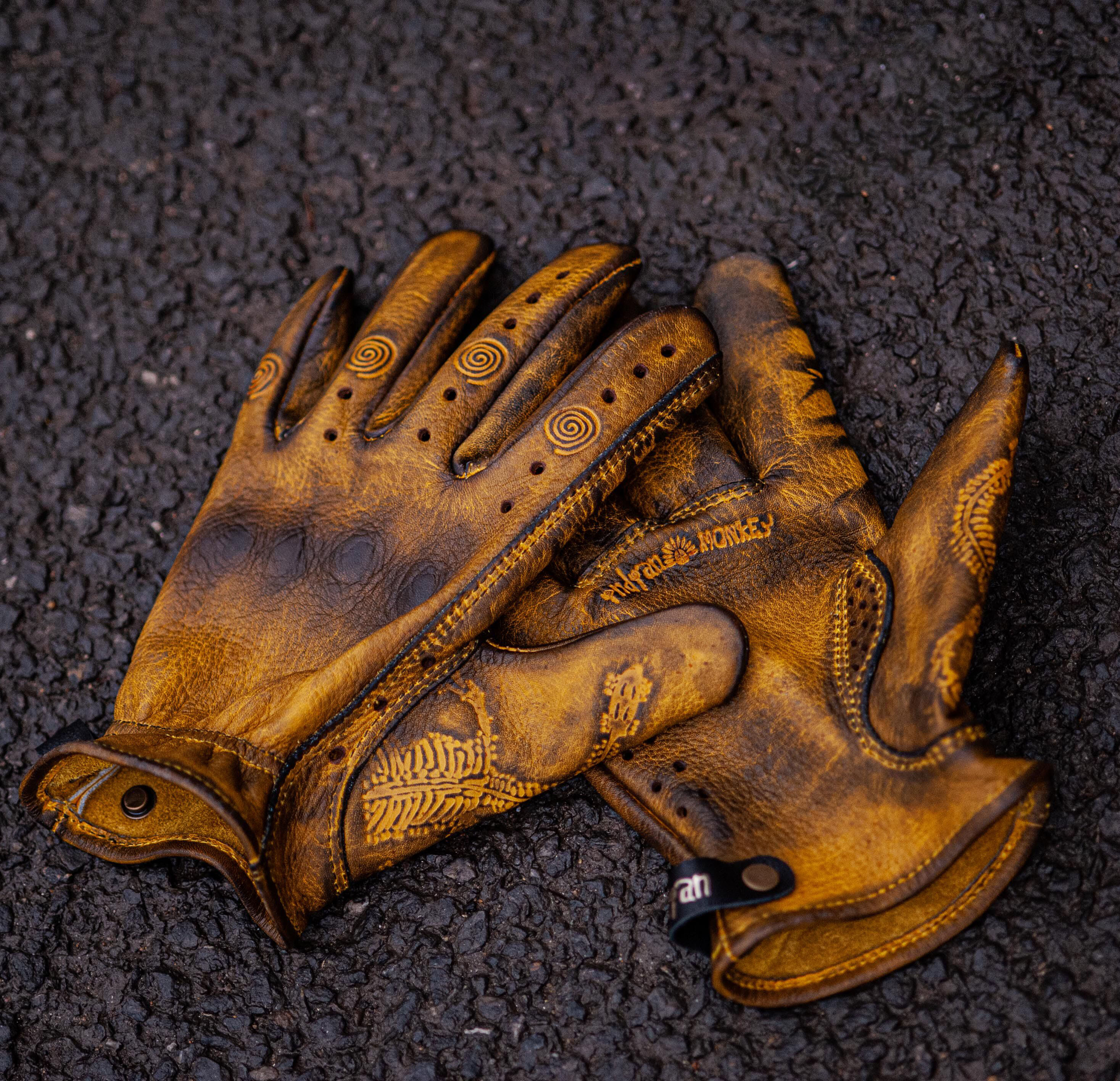 Vintage Distressed Leather Skeleton Hand Print Motorcycle Riding Gloves