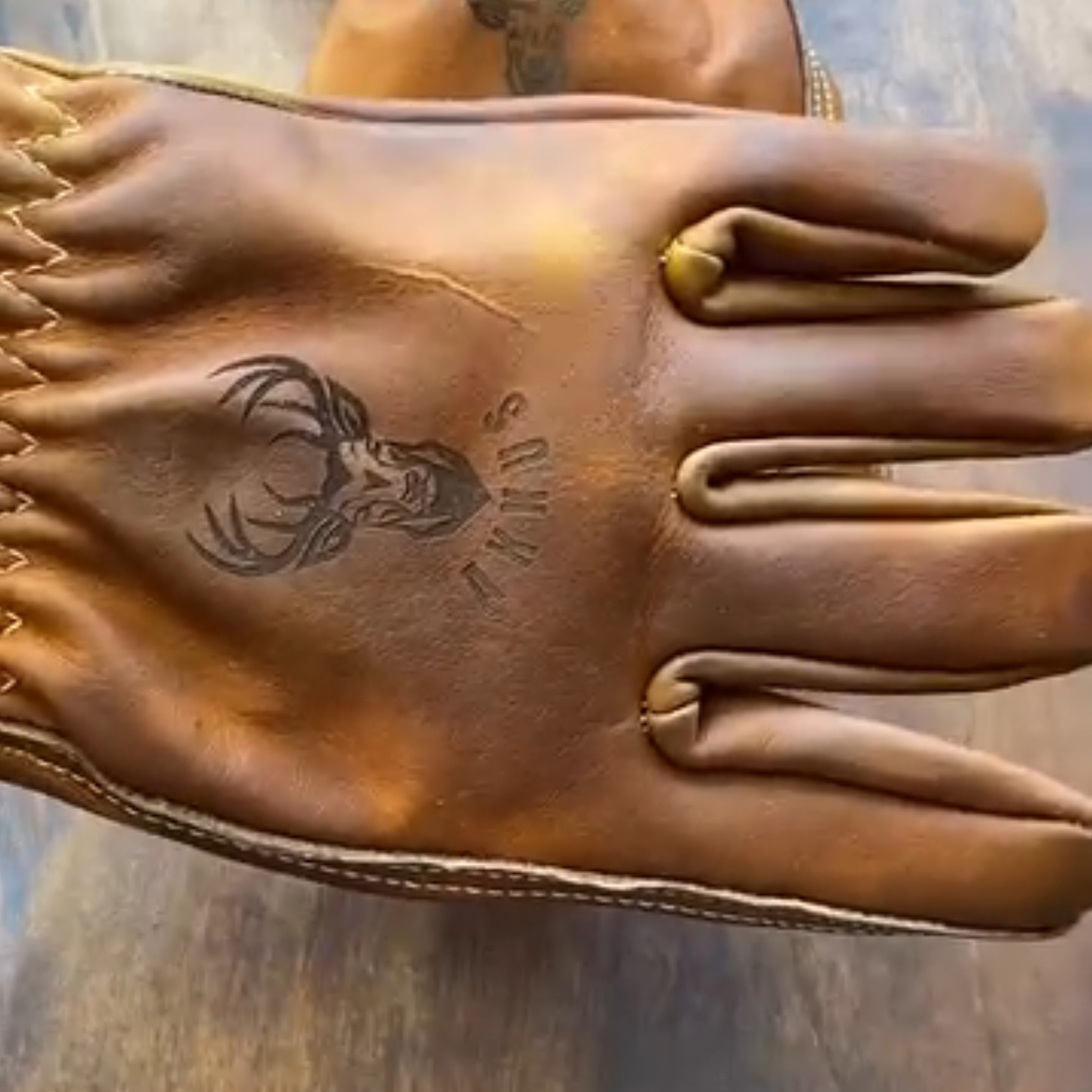 Rintage-Inspired Classic Everyday Style Gloves