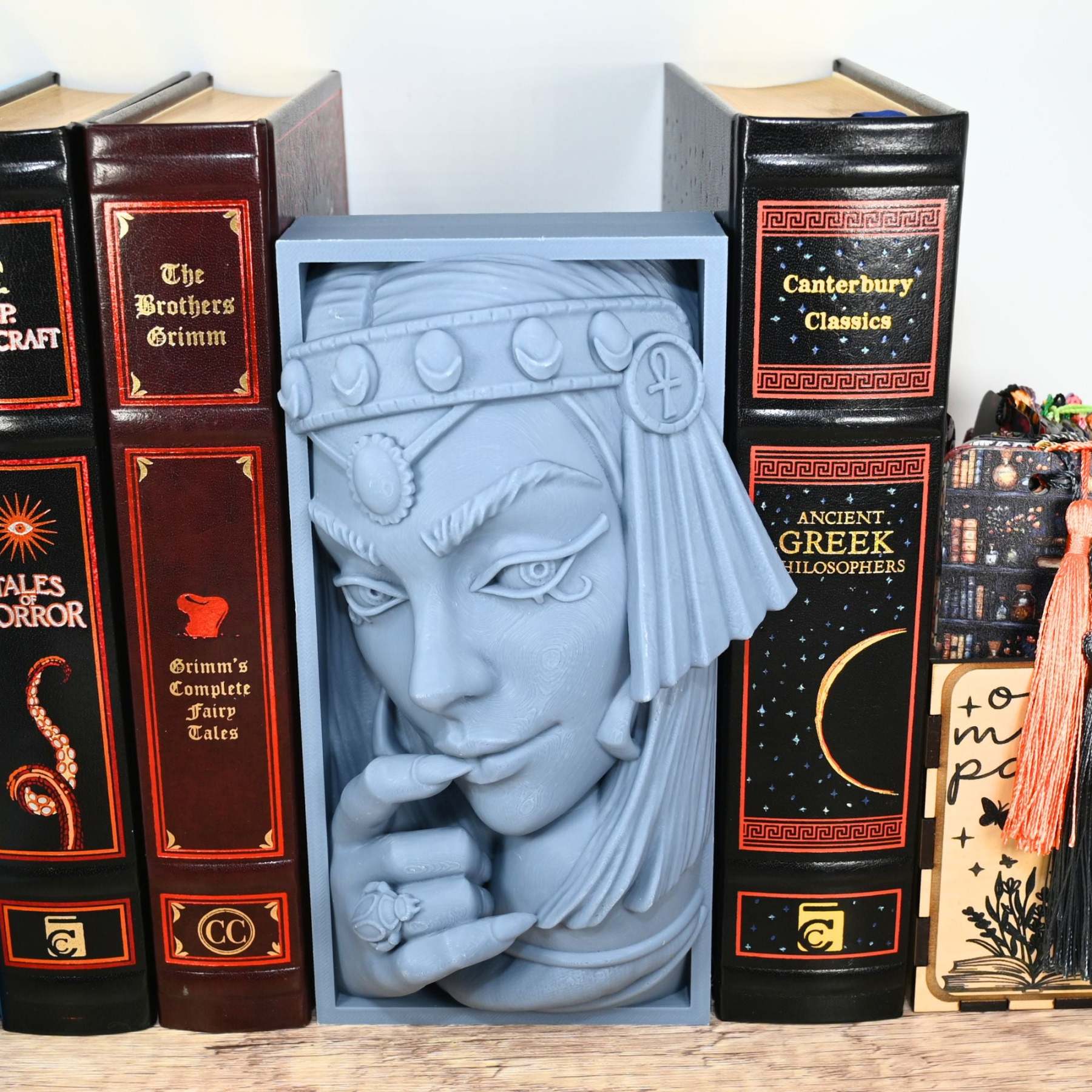 Cleopatra Book Nook