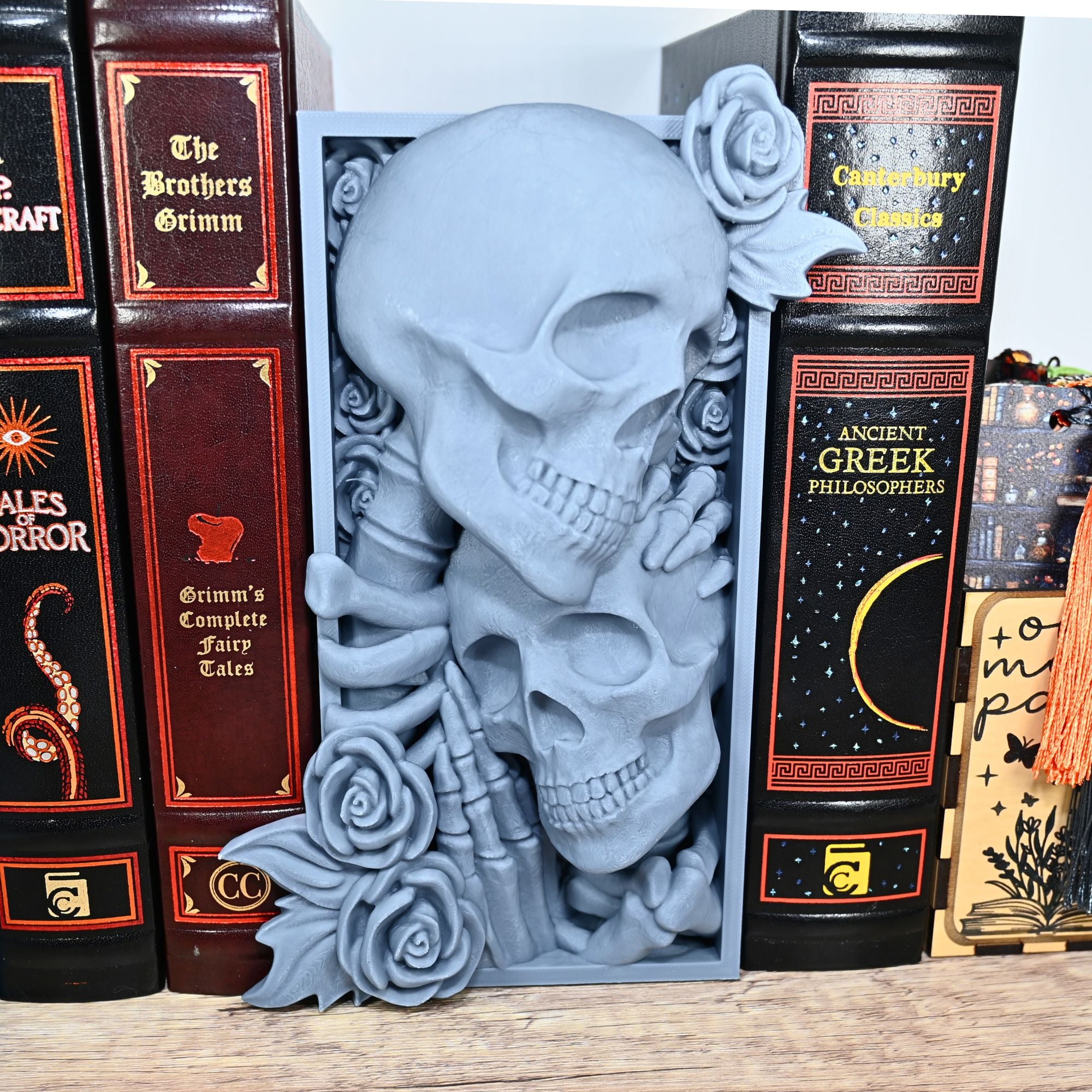 Rose Skull Lovers Book Nook