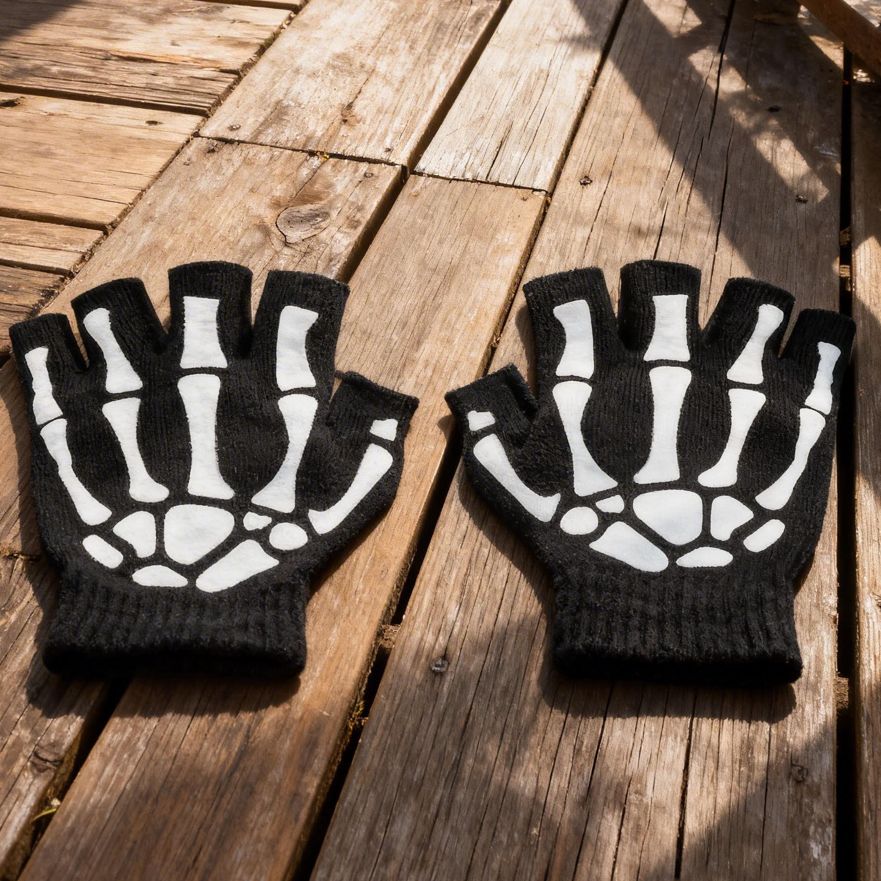 Vintage Biker Half Gloves for Motorcycle Enthusiasts
