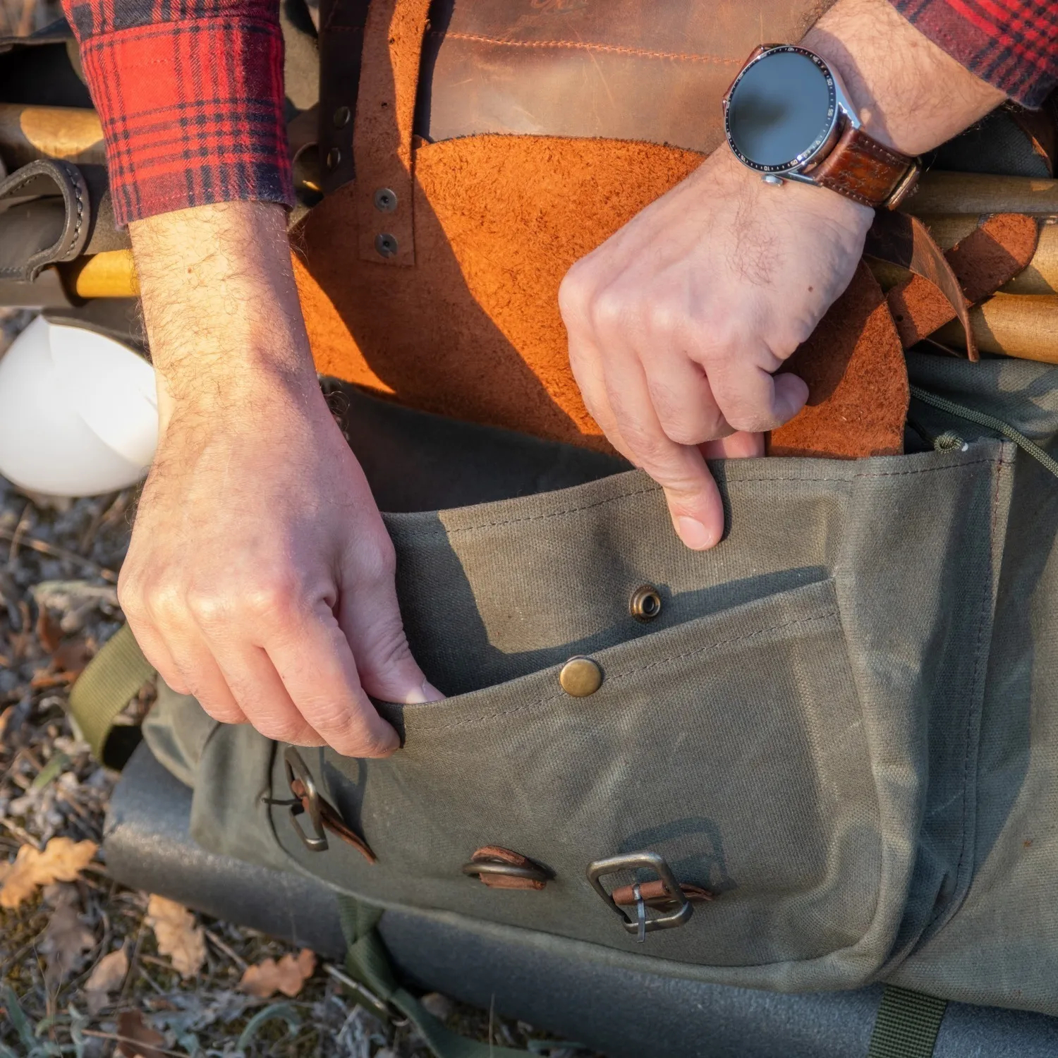 Vintage Waxed Canvas Rugged Outdoor Adventure Hiking Backpack