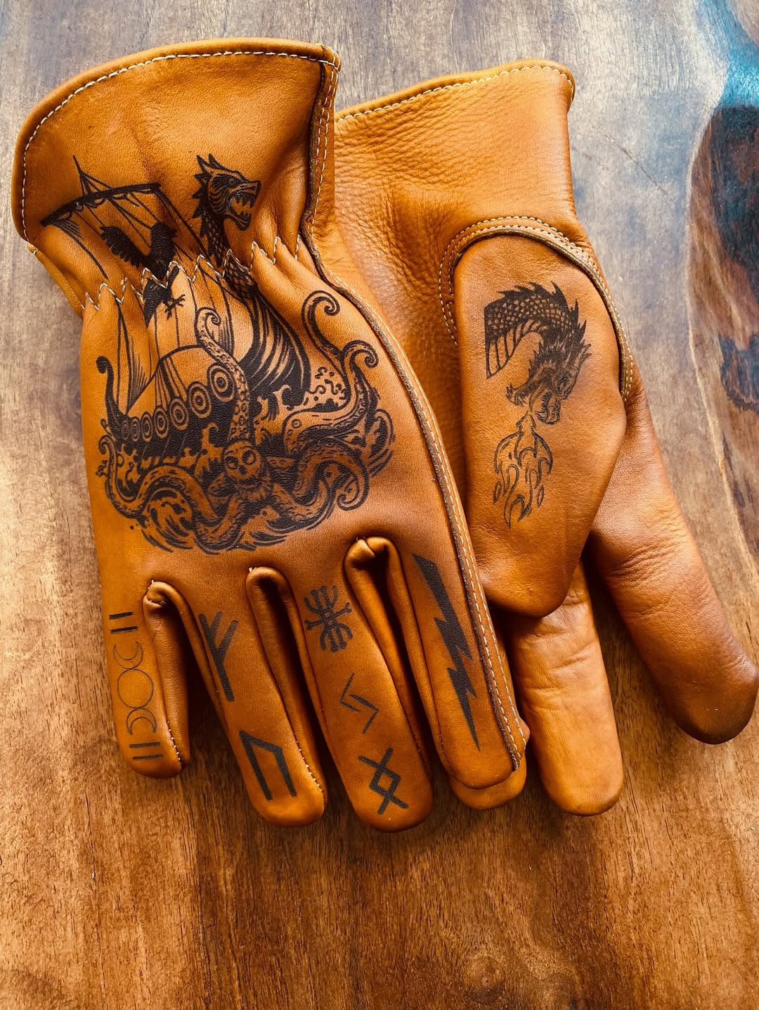 Vintage Style Pattern Motorcycle Riding Gloves