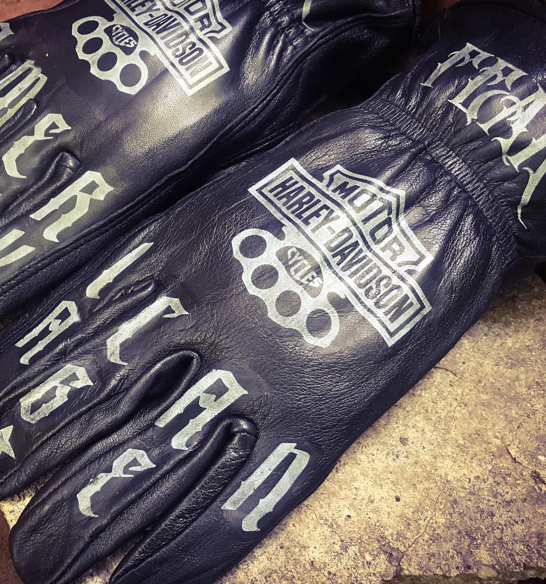 Hardcore Punk Style Gothic Text Printed Black Leather Riding Gloves