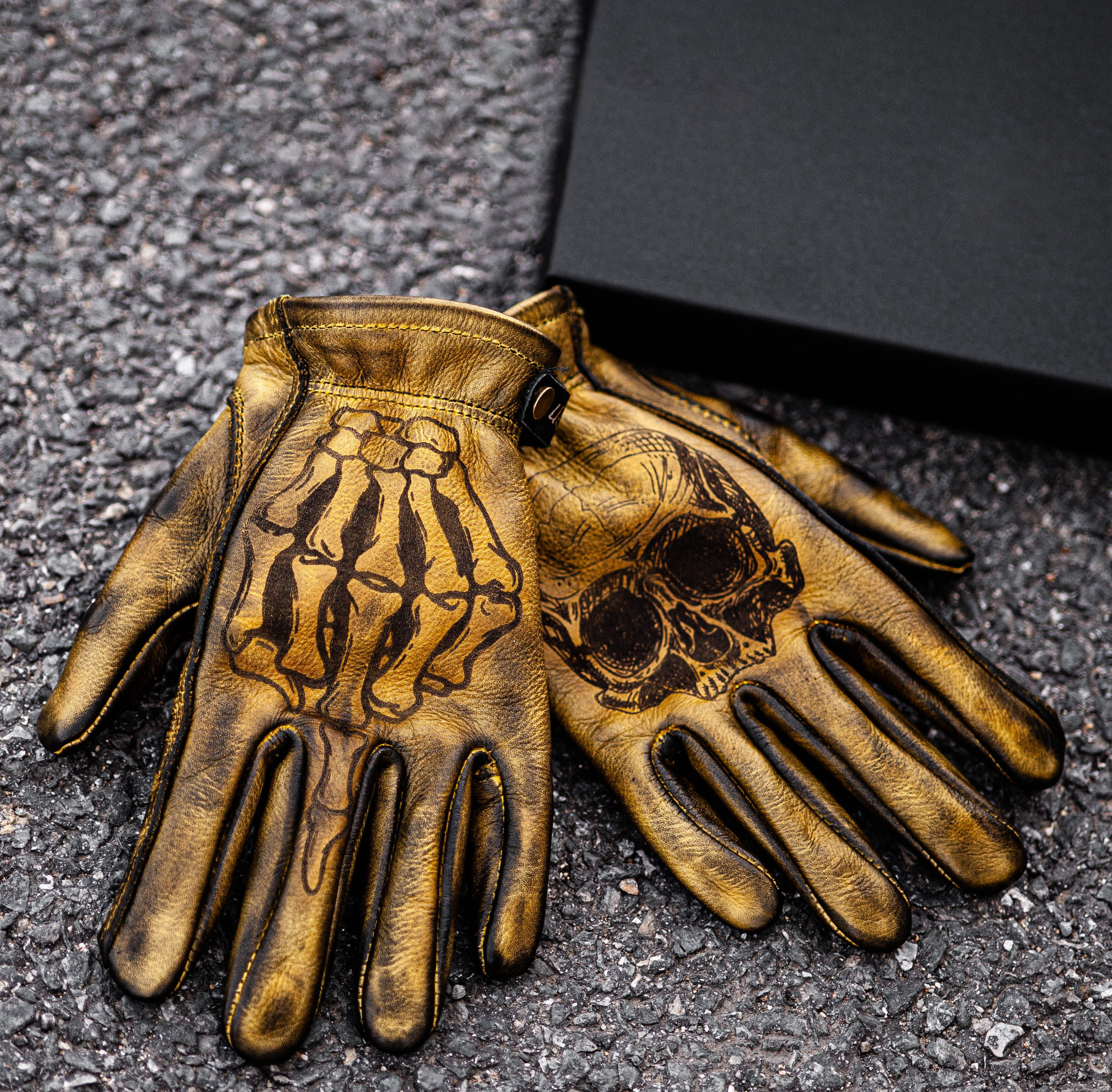Vintage Distressed Leather Skull Printed Retro Motorcycle Riding Gloves