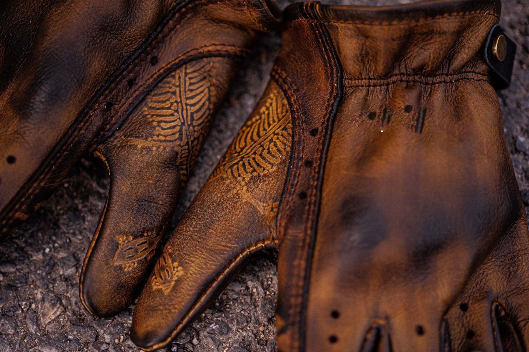 Vintage Distressed Brown Leather Handmade Motorcycle Riding Gloves