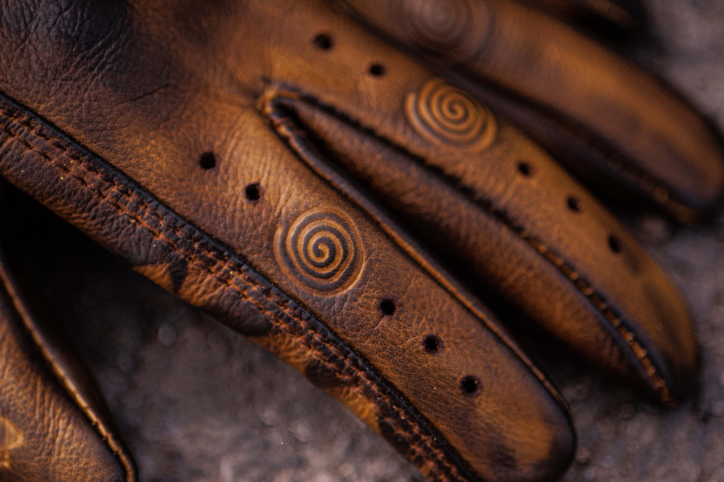 Vintage Distressed Brown Leather Handmade Motorcycle Riding Gloves