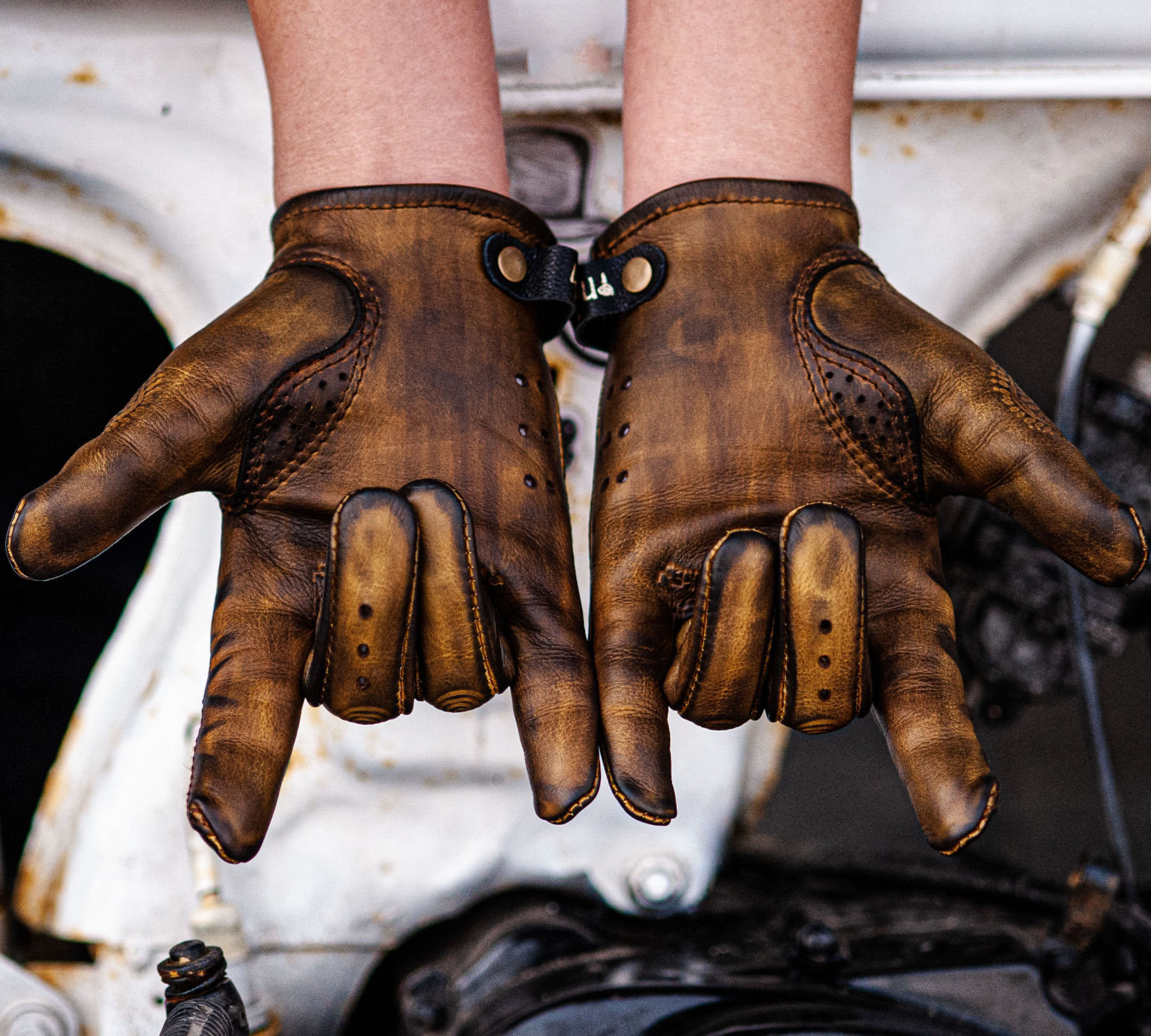 Vintage Distressed Brown Leather Handmade Motorcycle Riding Gloves