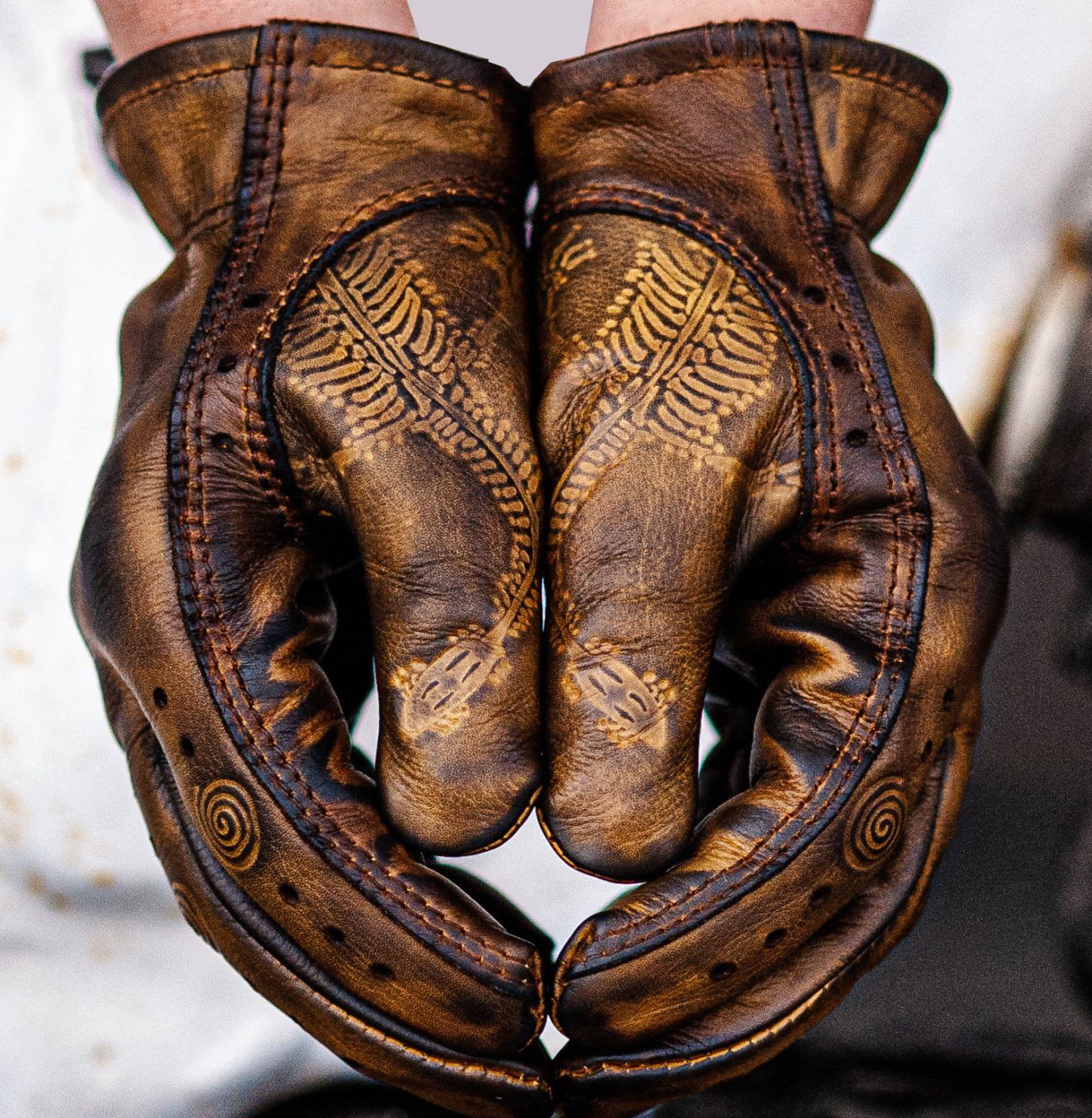 Vintage Distressed Brown Leather Handmade Motorcycle Riding Gloves