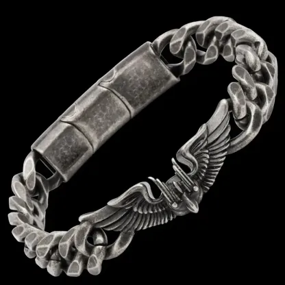 Vintage Industrial Chain Bracelet for Men · Built for the Fearless