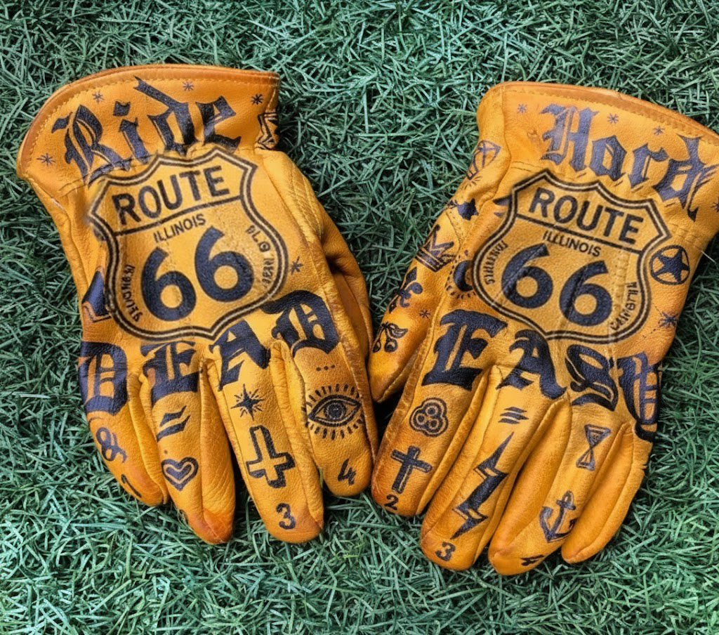 Vintage Style Gothic Pattern Motorcycle Riding Gloves