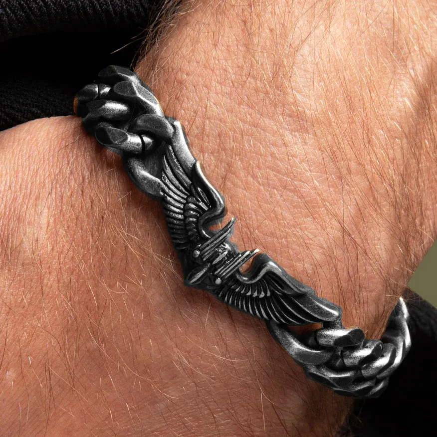 Vintage Industrial Chain Bracelet for Men · Built for the Fearless