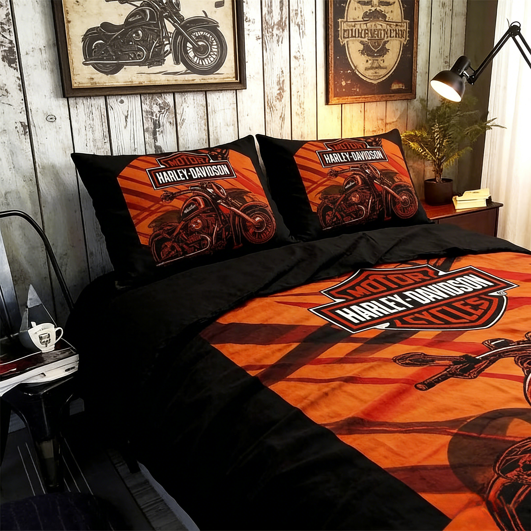 Retro Harley-Davidson style pattern 3-Piece Quilted Bedding Set