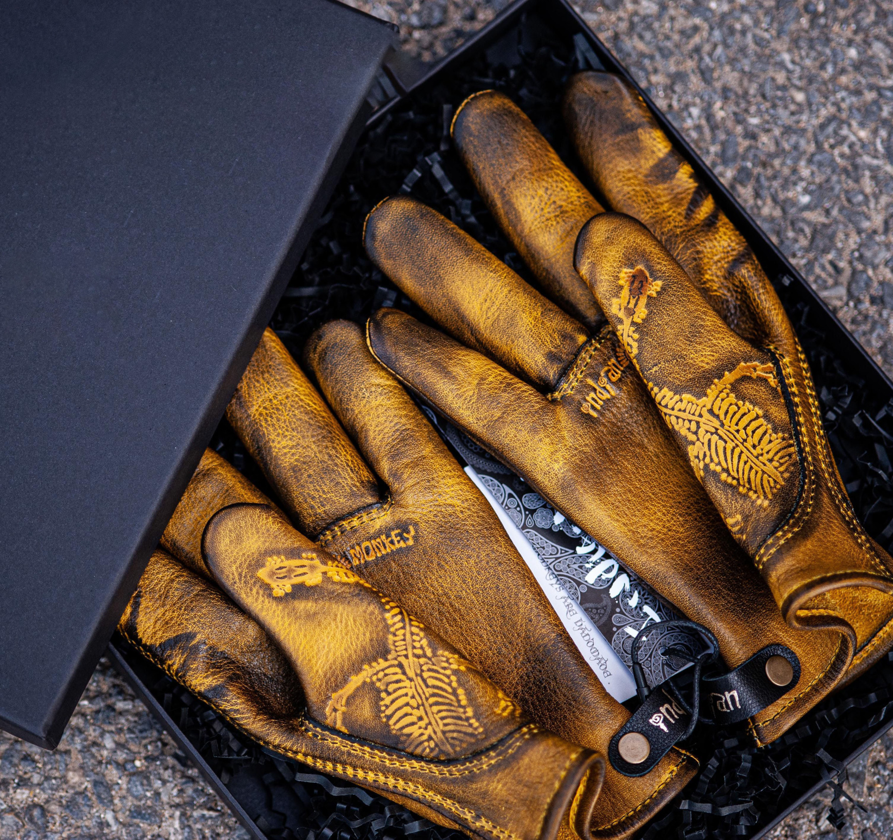 Rugged Steampunk Yellow Distressed Leather Skeleton Pattern Biker Gloves