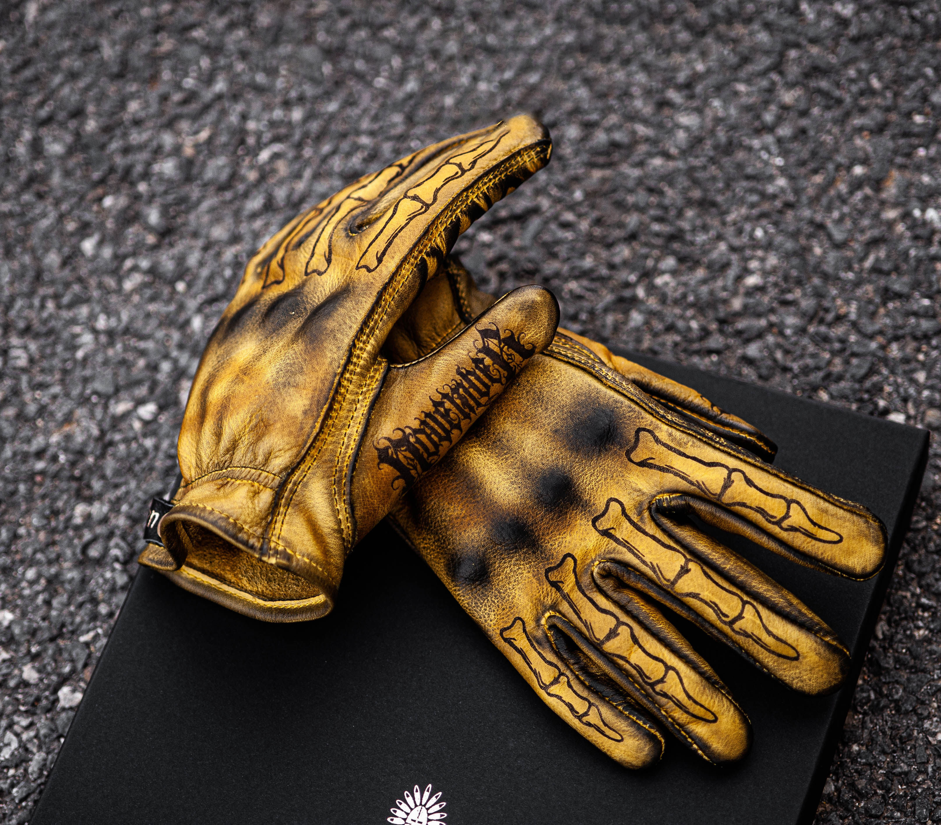 Gothic Urban Mustard Yellow Fossil Print Leather Streetwear Gloves