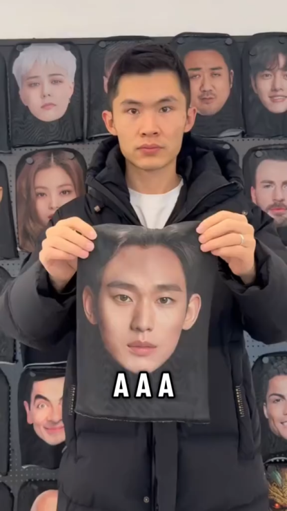 Hilarious Realistic Celebrity Head Cover - The Ultimate Gag Gift and Halloween Party Costume