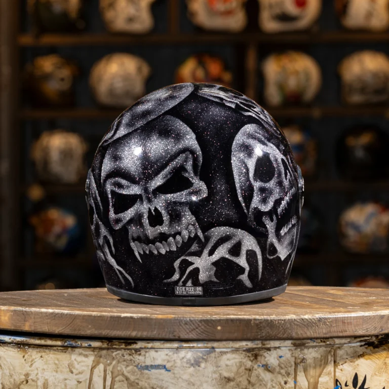 Retro Metal Flake Silver Glitter Skulls Full Face Helmet