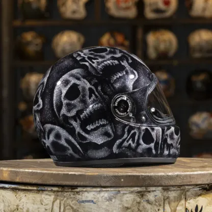 Retro Metal Flake Silver Glitter Skulls Full Face Helmet