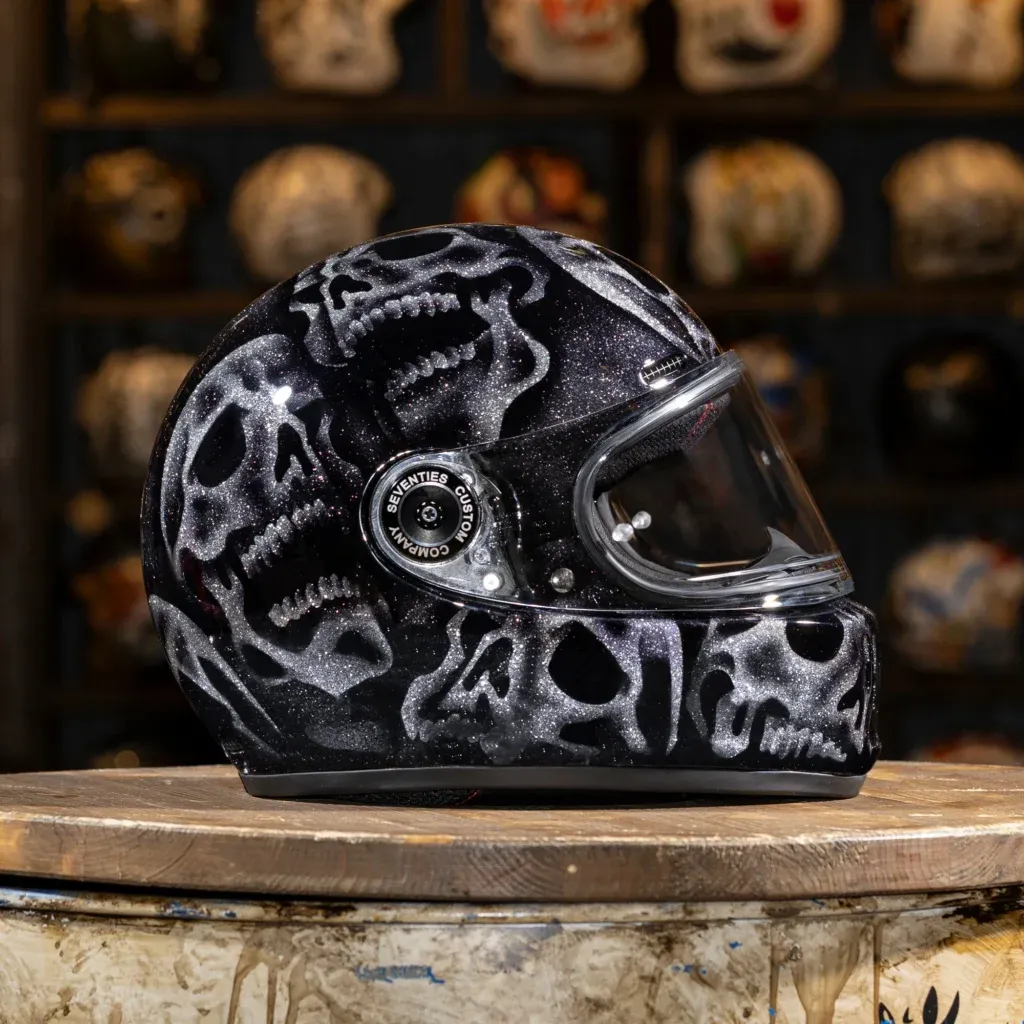 Retro Metal Flake Silver Glitter Skulls Full Face Helmet