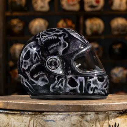 Retro Metal Flake Silver Glitter Skulls Full Face Helmet