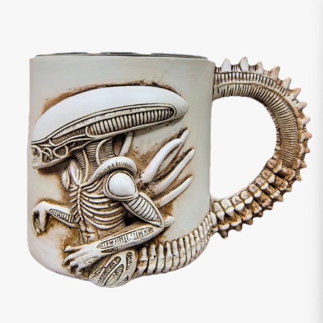 Biomechanical Alien-Inspired Mug | Dark Sci-Fi Style Coffee Cup