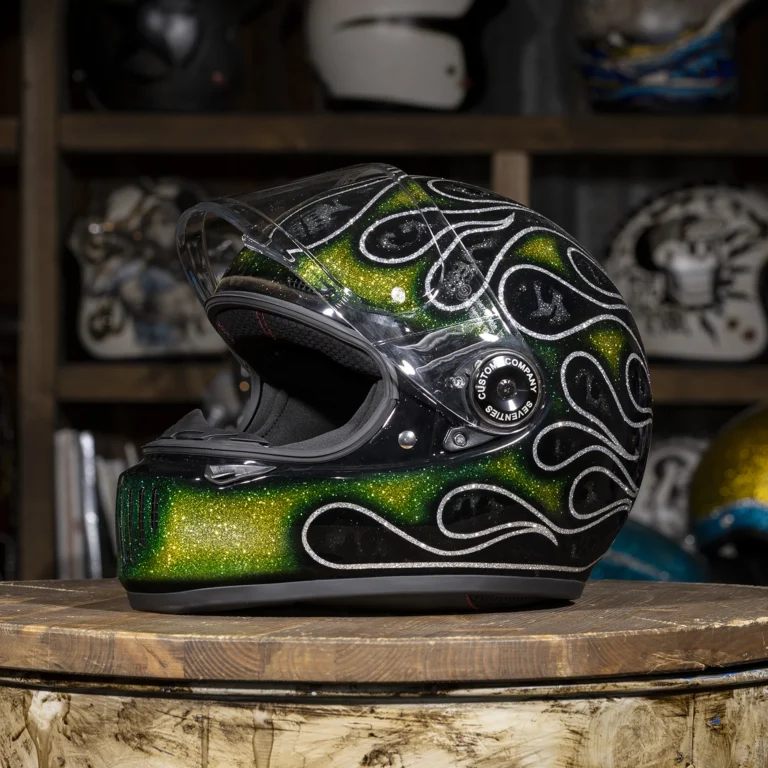 Retro Green Flame Glitter Skull Graphic Full Face Helmet
