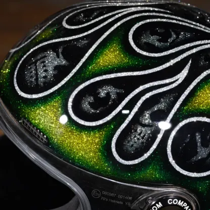 Retro Green Flame Glitter Skull Graphic Full Face Helmet