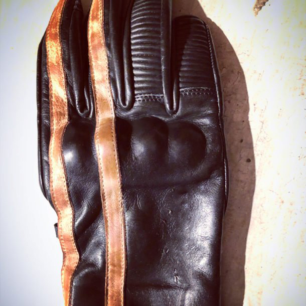 Racing style armored black leather carbon fiber protective motorcycle gloves