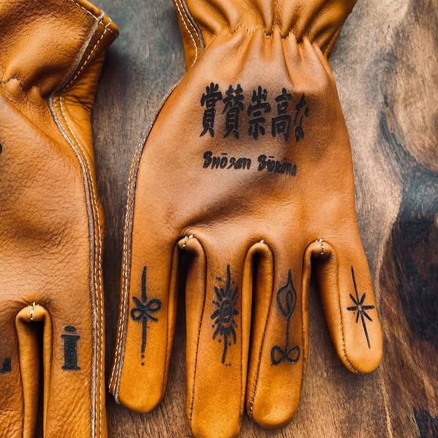 Rintage-Inspired Classic Everyday Style Gloves